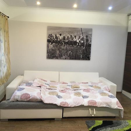 Rabbit Apartman Mosonmagyaróvár Exteriér fotografie