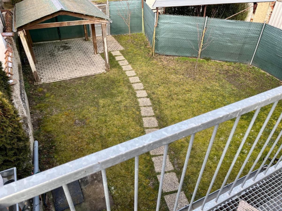 Rabbit Apartman Mosonmagyaróvár Exteriér fotografie