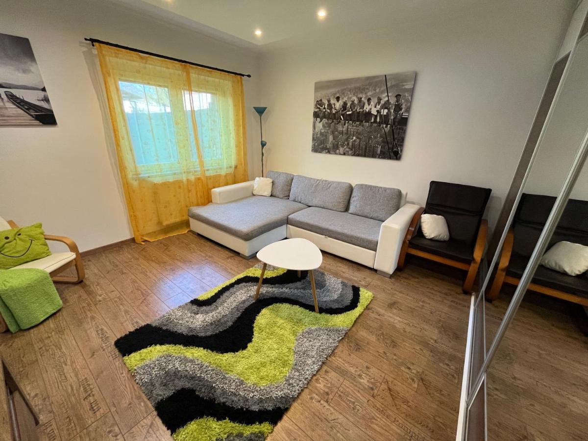 Rabbit Apartman Mosonmagyaróvár Exteriér fotografie