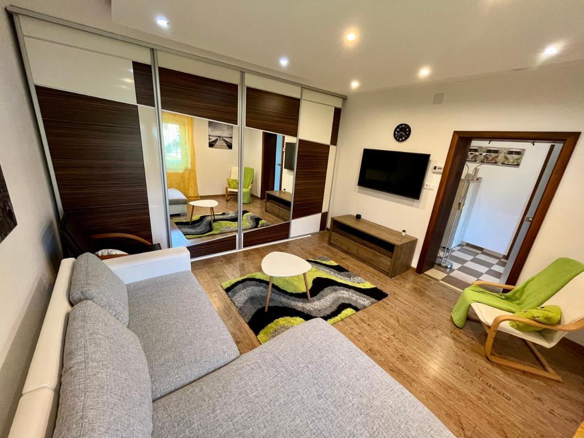 Rabbit Apartman Mosonmagyaróvár Exteriér fotografie